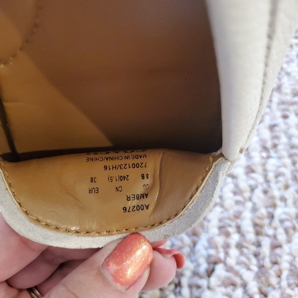 COACH CREAM LEATHER LOAFERS - Picture 4 of 6